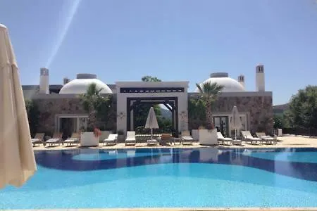 Modern 2 Bedroom Flat In Golturkbuku Bodrum